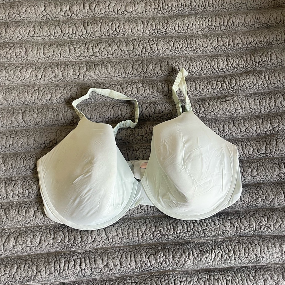 Victoria’s Secret Elegant Mint Colored Women's Bra